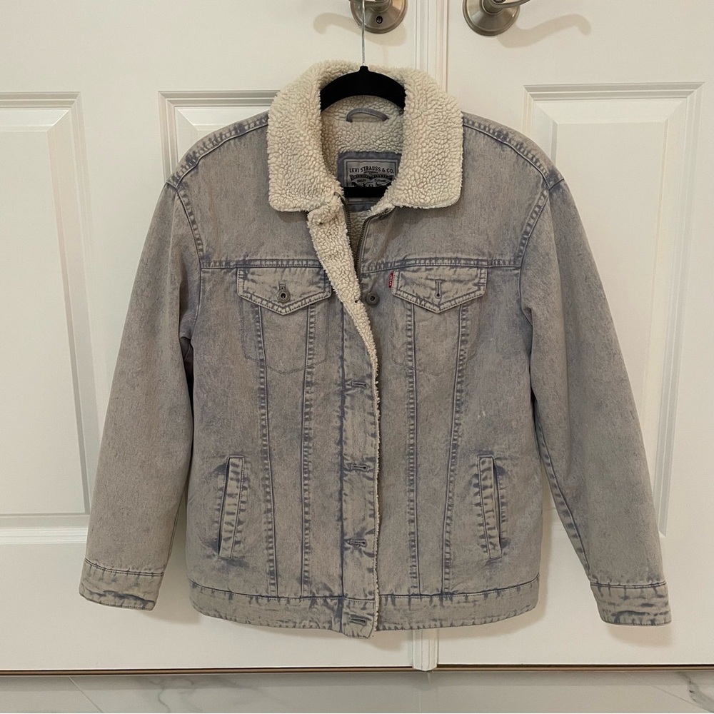 Levi’s denim & sherpa jacket